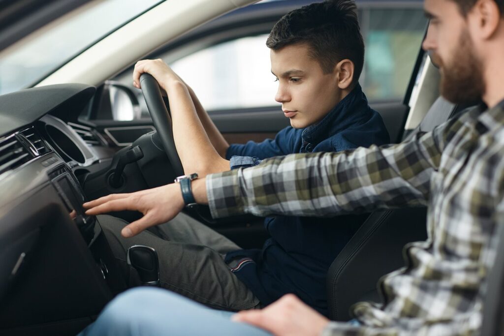 8 top tips for teaching a learner driver