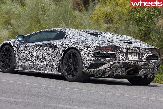 Lamborghini -Aventador -side -rear