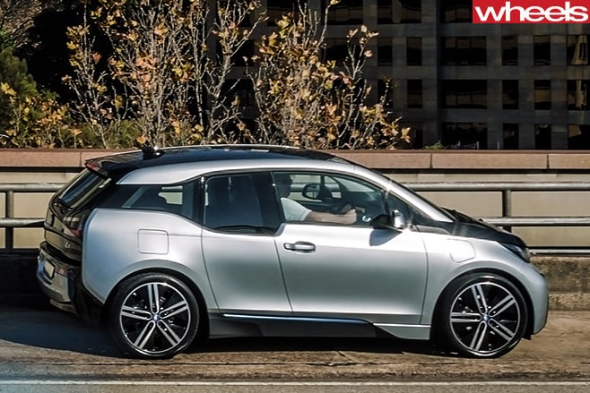 BMW-i 3-side