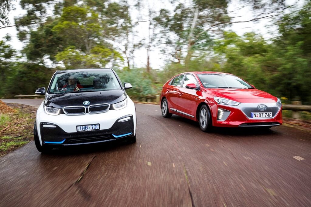Hyundai Ioniq vs BMW i3s