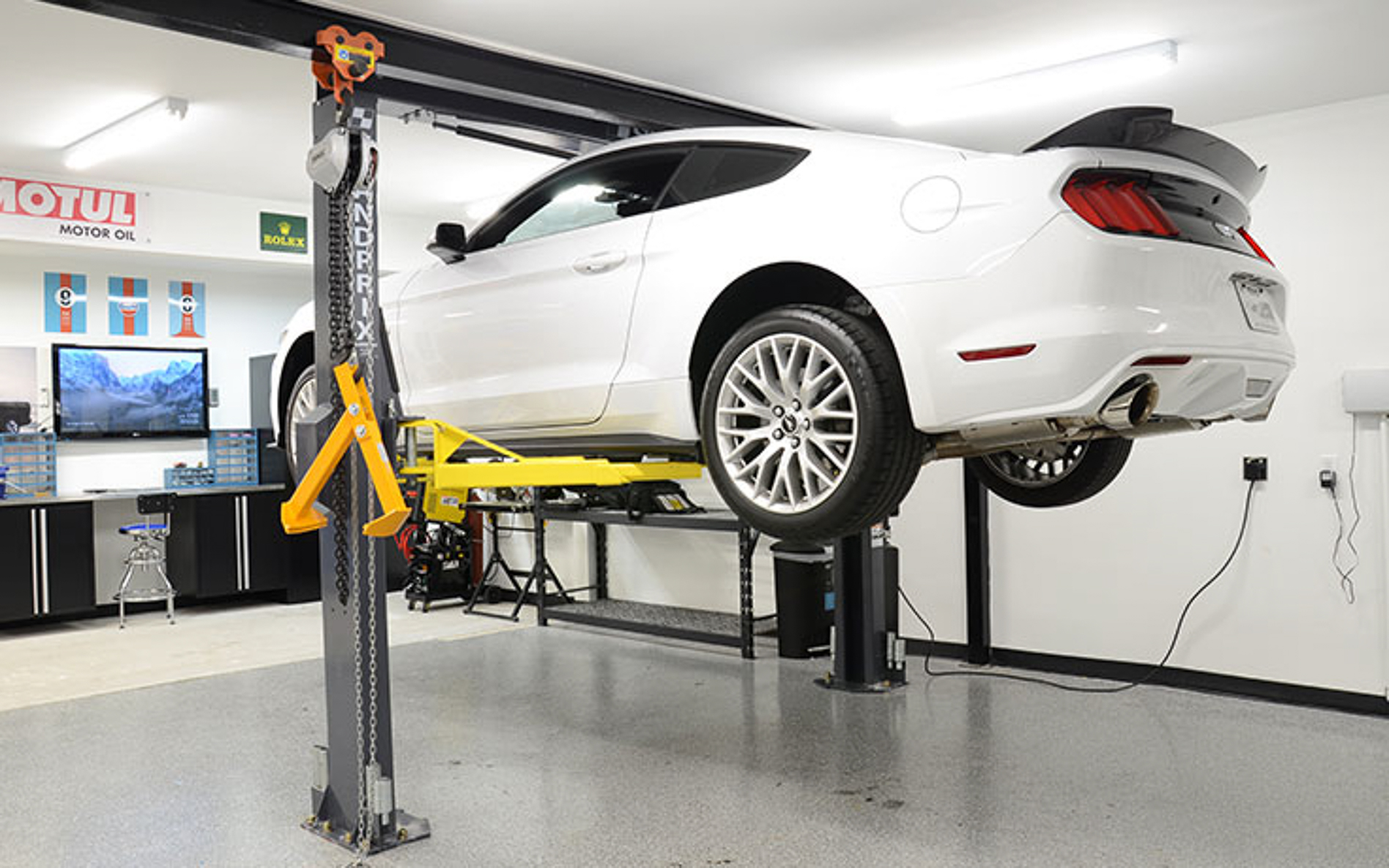 garage hoist