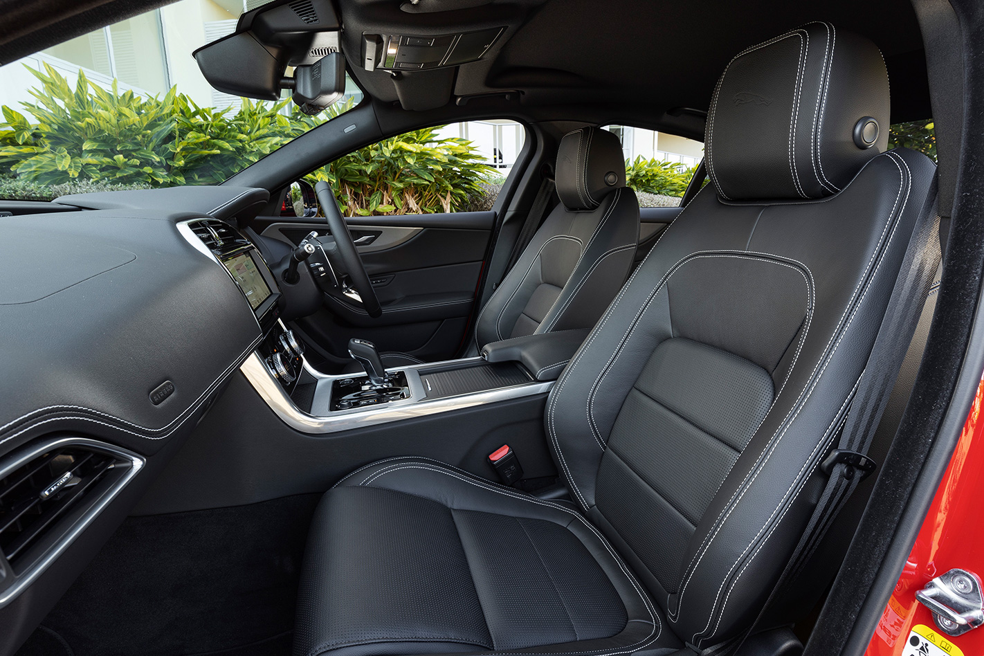 2019 jaguar xe