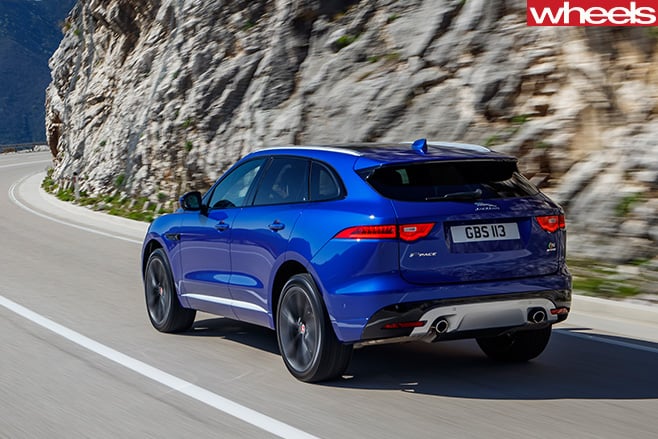 2017-Jaguar -F-Pace -COTY-contender