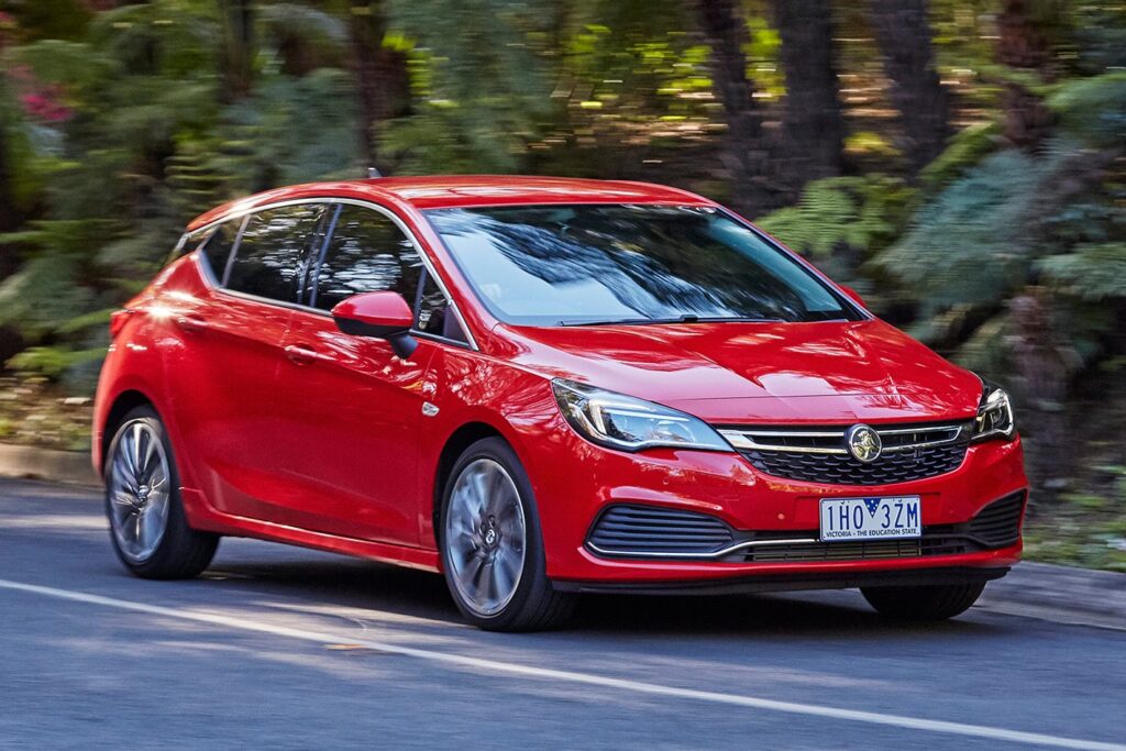 2017 holden astra