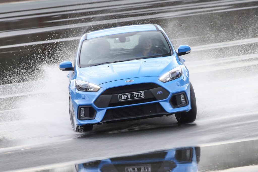 2016 Ford Focus RS review