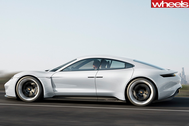 Porsche -Mission -E-side
