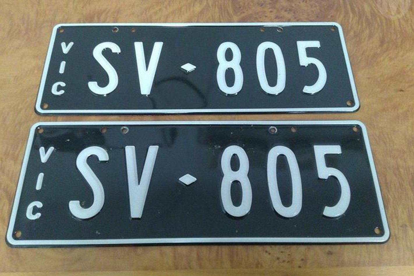 holden number plates