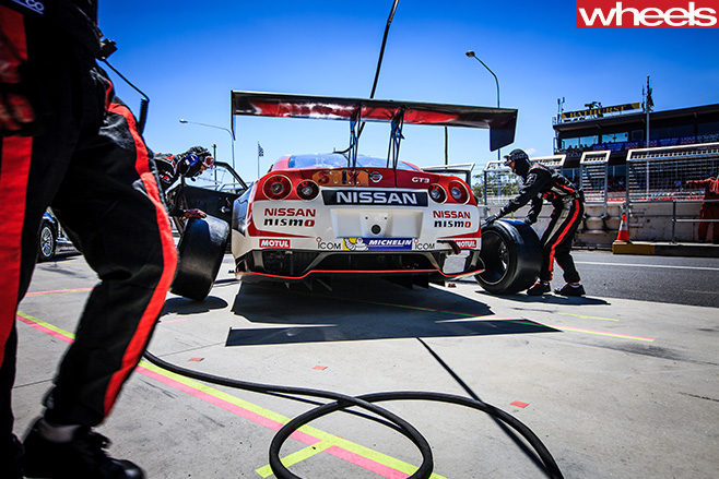 Nissan -Bathurst -12-hour