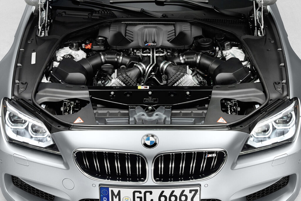 BMW M6 V8