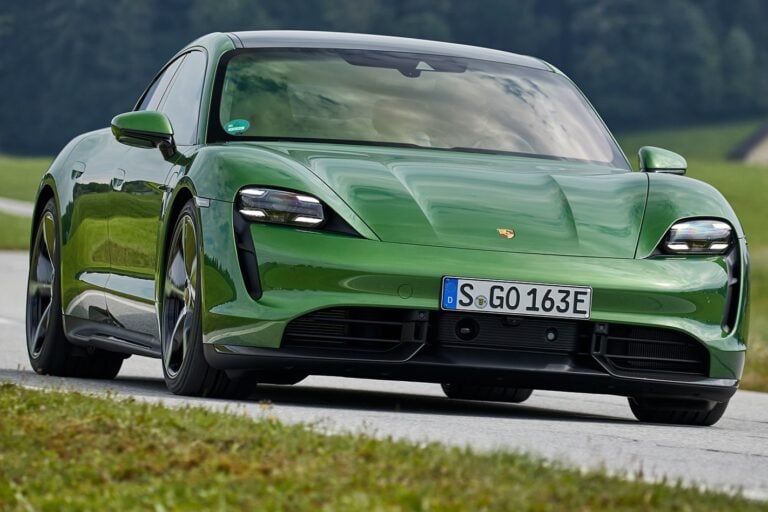 Porsche_Taycan_Turbo_S