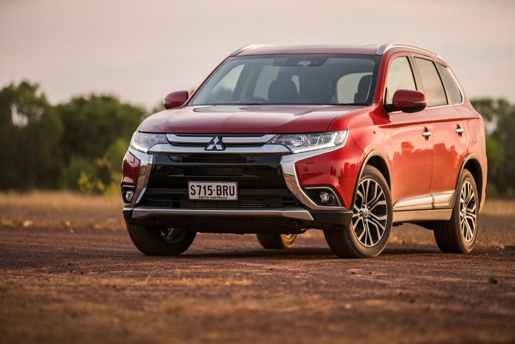 2018 Mitsubishi Outlander prices dropped, range revised