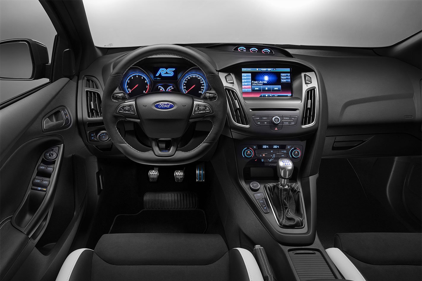 Ford -Focus -RS-interior