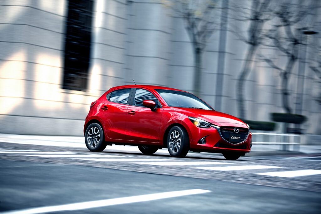 2015 Mazda2 revealed
