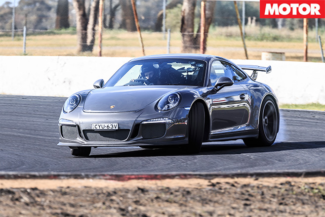 Porsche 911 GT3 burnout