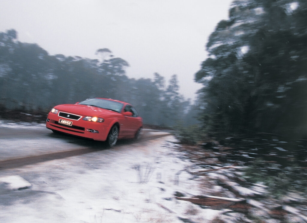 MOTOR Archive October 2004: HSV Coupe4 feature review