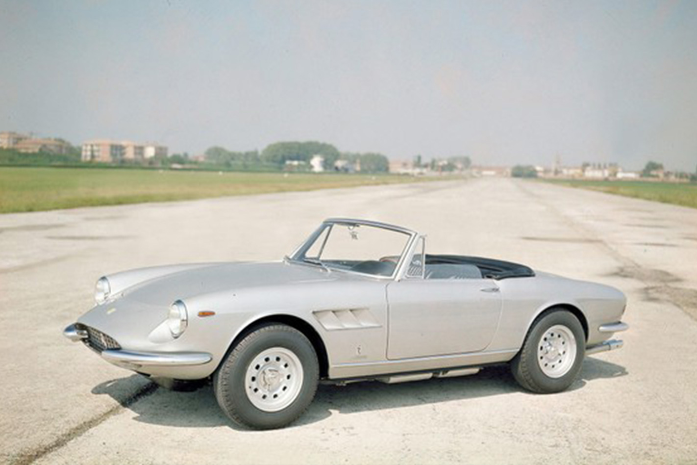 1966 Ferrari 330 GTS