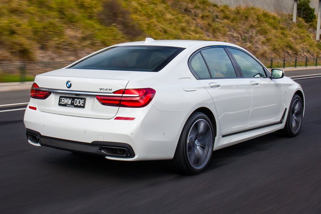 2016 BMW 750i
