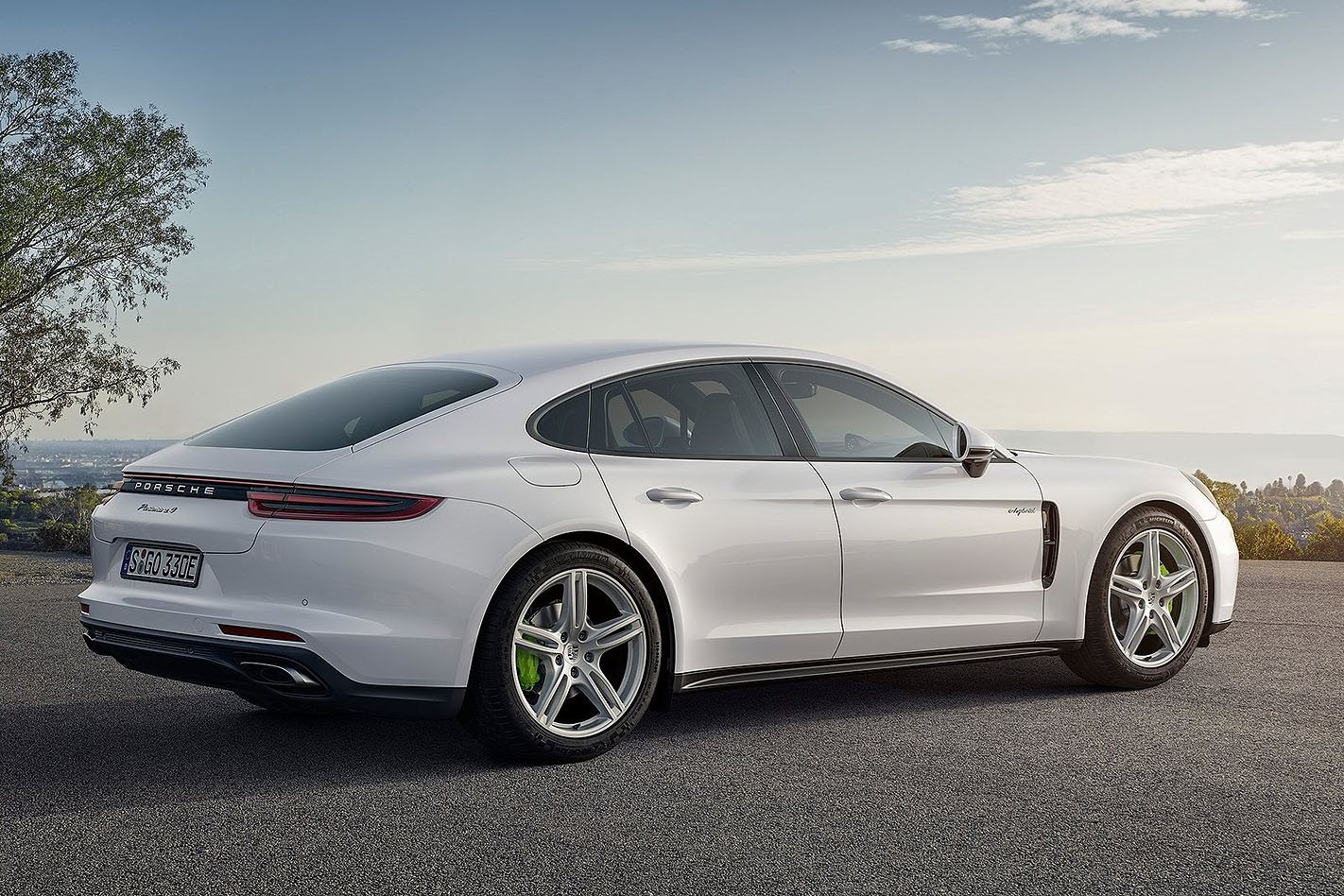 2018 Porsche Panamera 4 E-Hybrid quick review