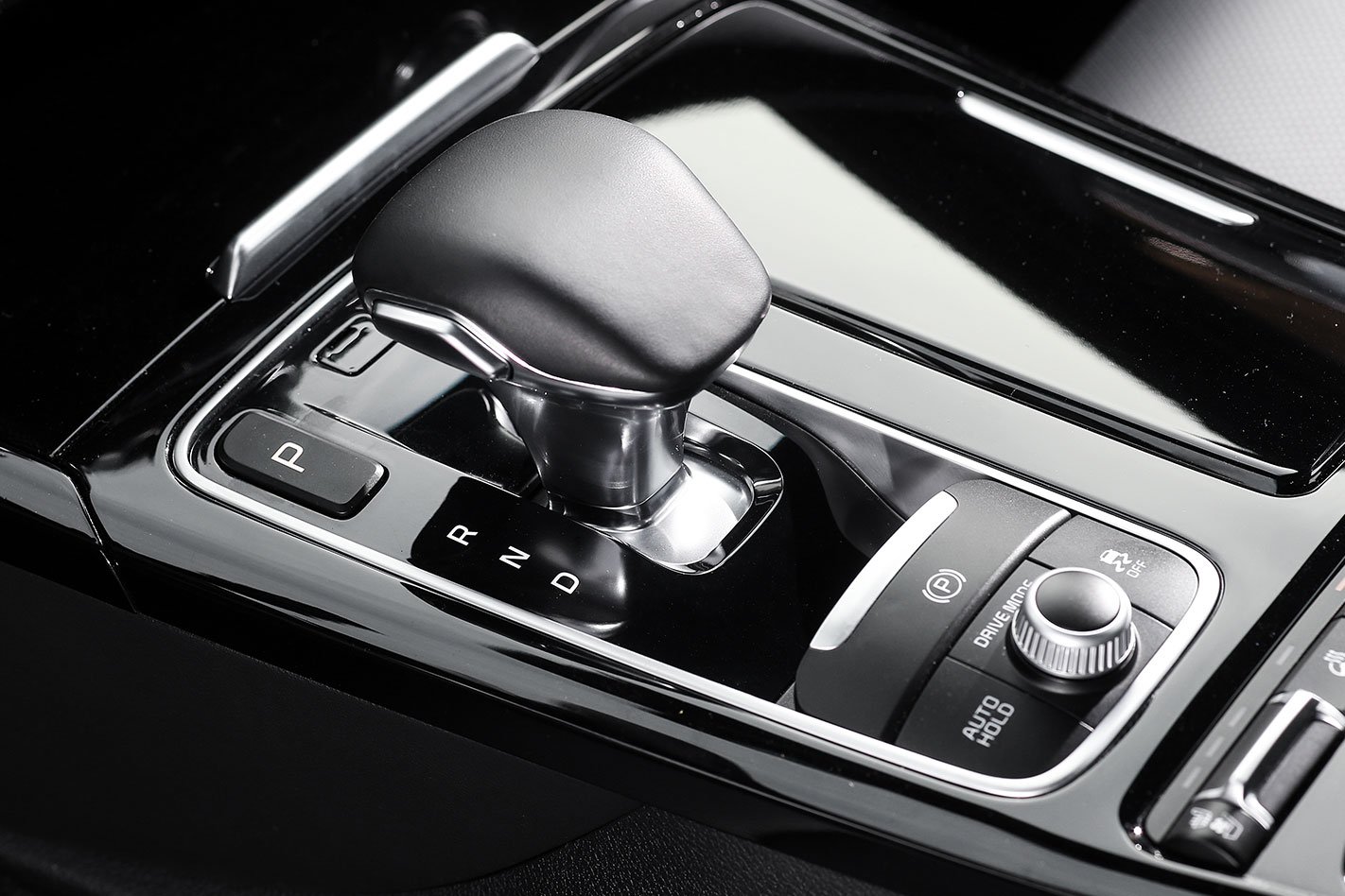 Kia Stinger GT V8 gearbox