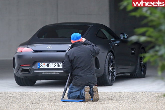 2016-Mercedes -AMG-GT-R-rear