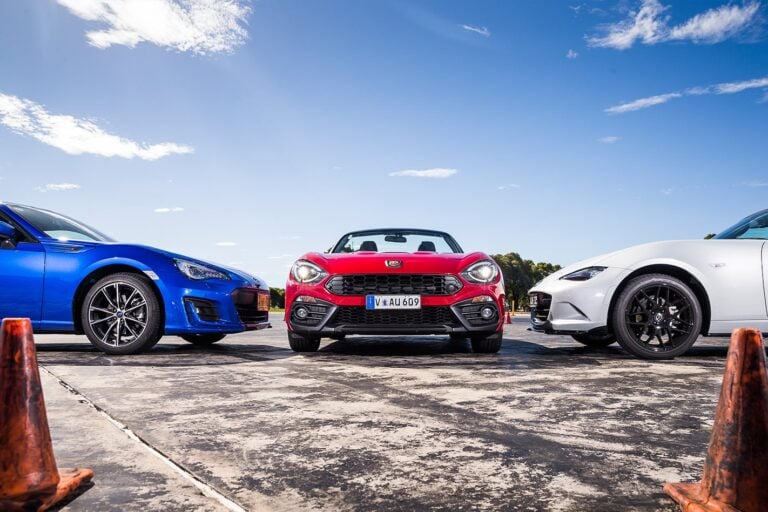 Subaru BRZ vs Mazda MX 5 2.0 vs Abarth 124 Spider main