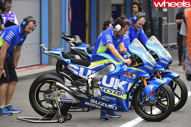 Moto GP-Suzuki -Ecstar