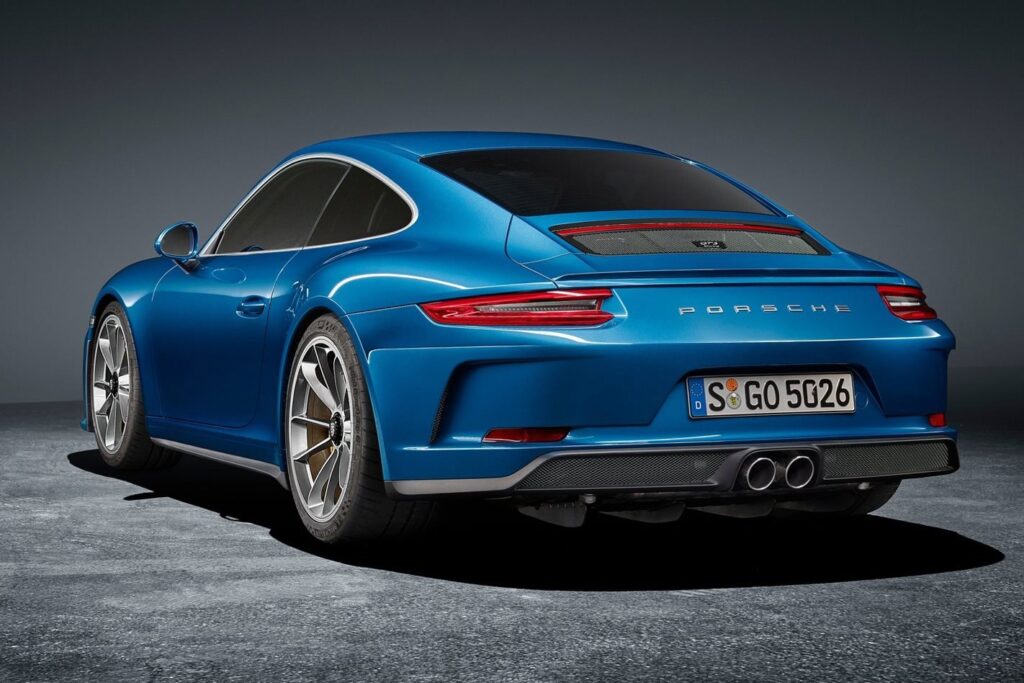 2017 Frankfurt Motor Show: Porsche 911 GT3 Touring is Stuttgart’s cut-price 911R