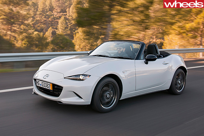 Mazda -MX-5-front -side
