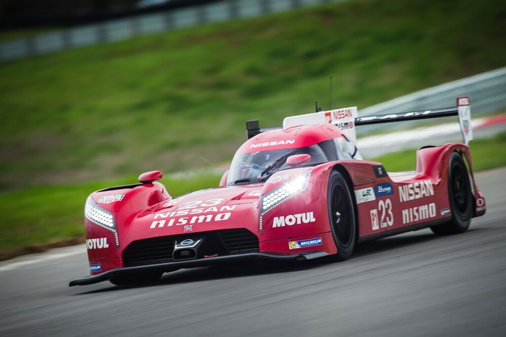 Nissan GT-R LM