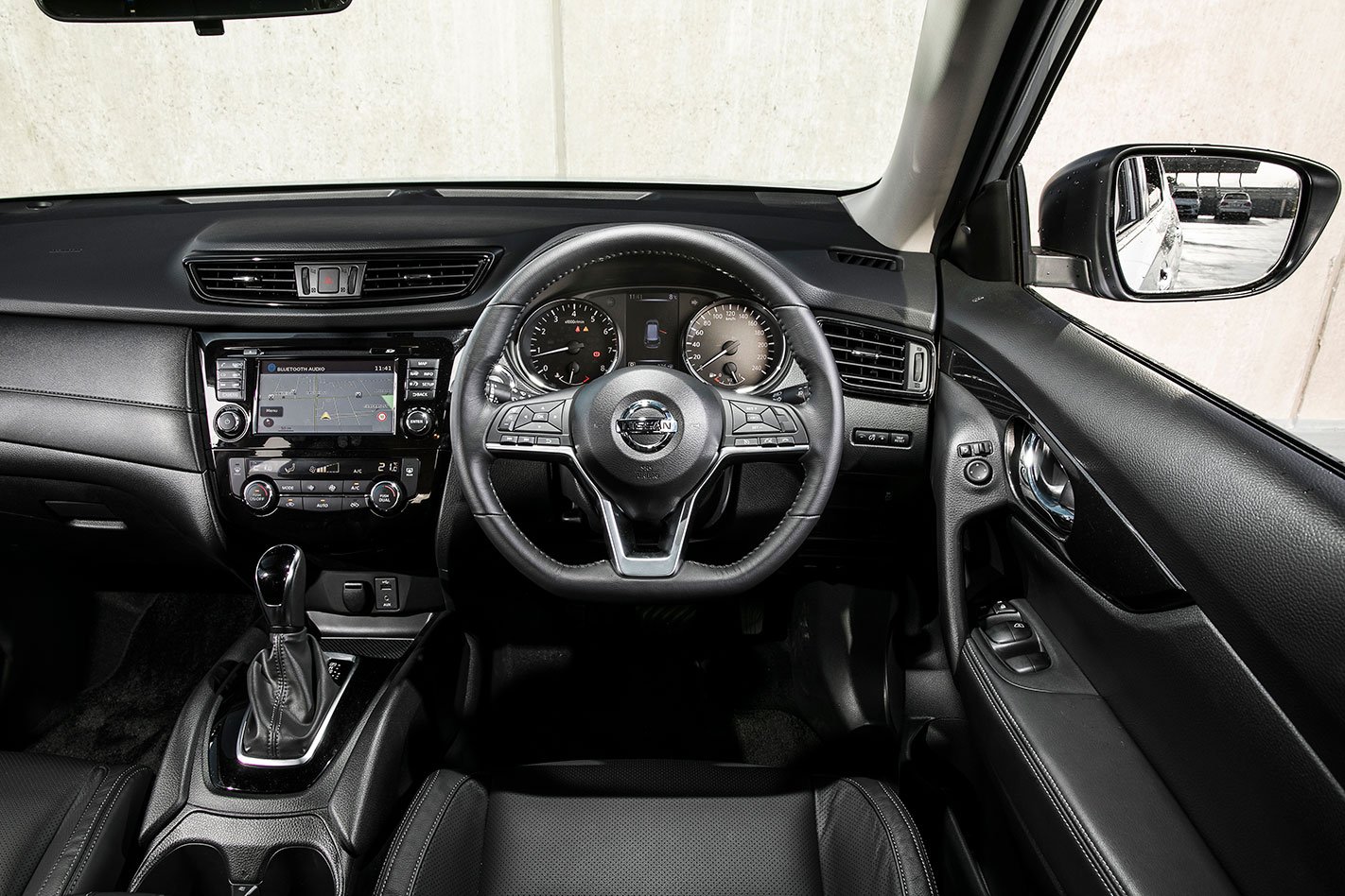 Nissan X-Trail dash