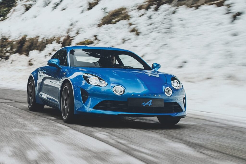 2018 alpine a110 front action header