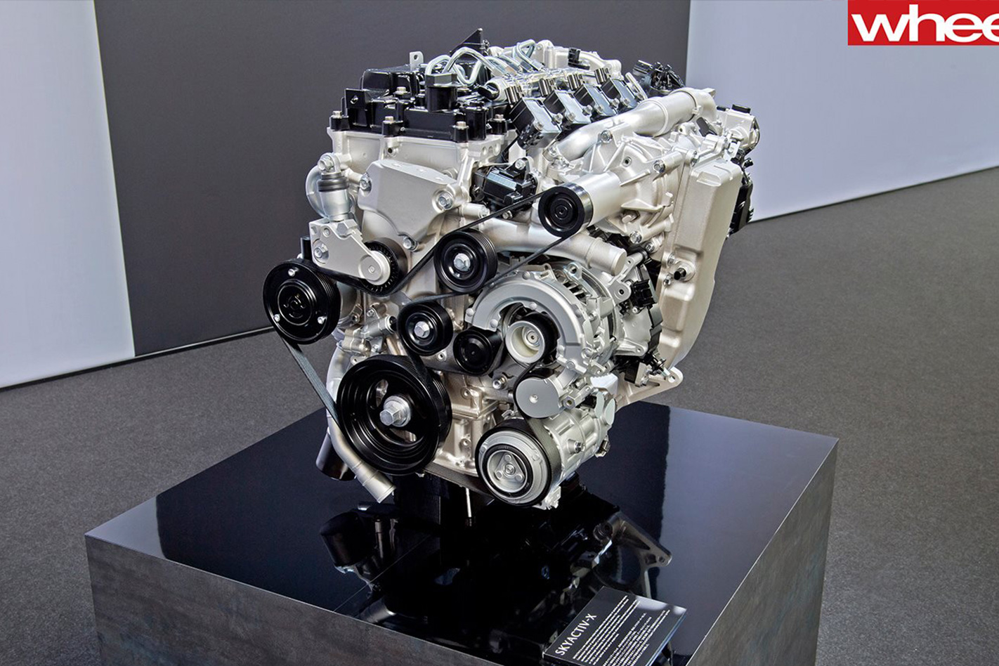Mazda skyactiv x