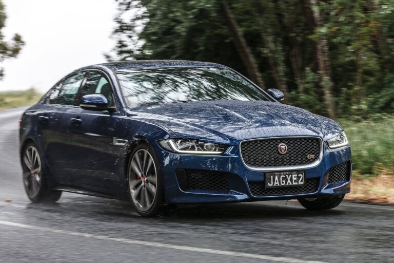 2016 Jaguar XE S