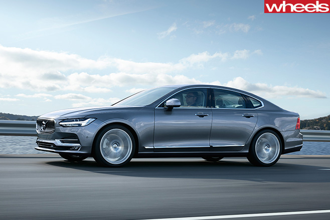 Volvo -S90-side