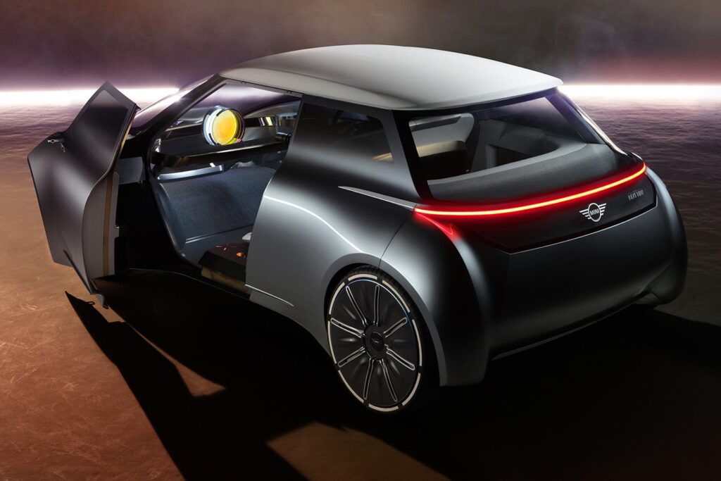 Mini vision next 100_static_rear_34__main