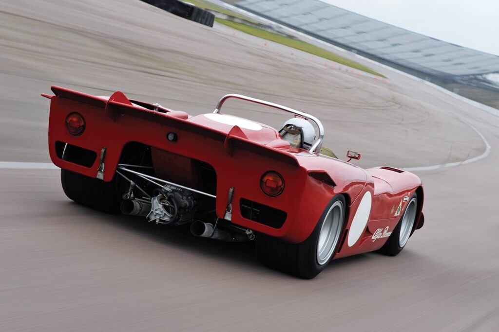 Alfa Romeo Tipo 33 3 main