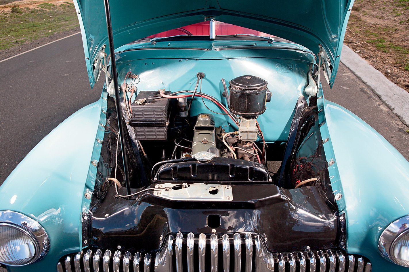 1948-Holden-215-engine.jpg