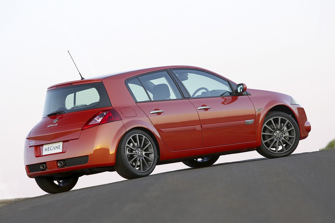 2005-Renault-Sport-Mégane-Cup-exterior.jpg