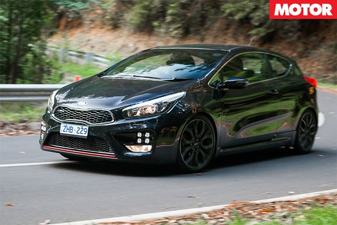 Kia proceed GT side
