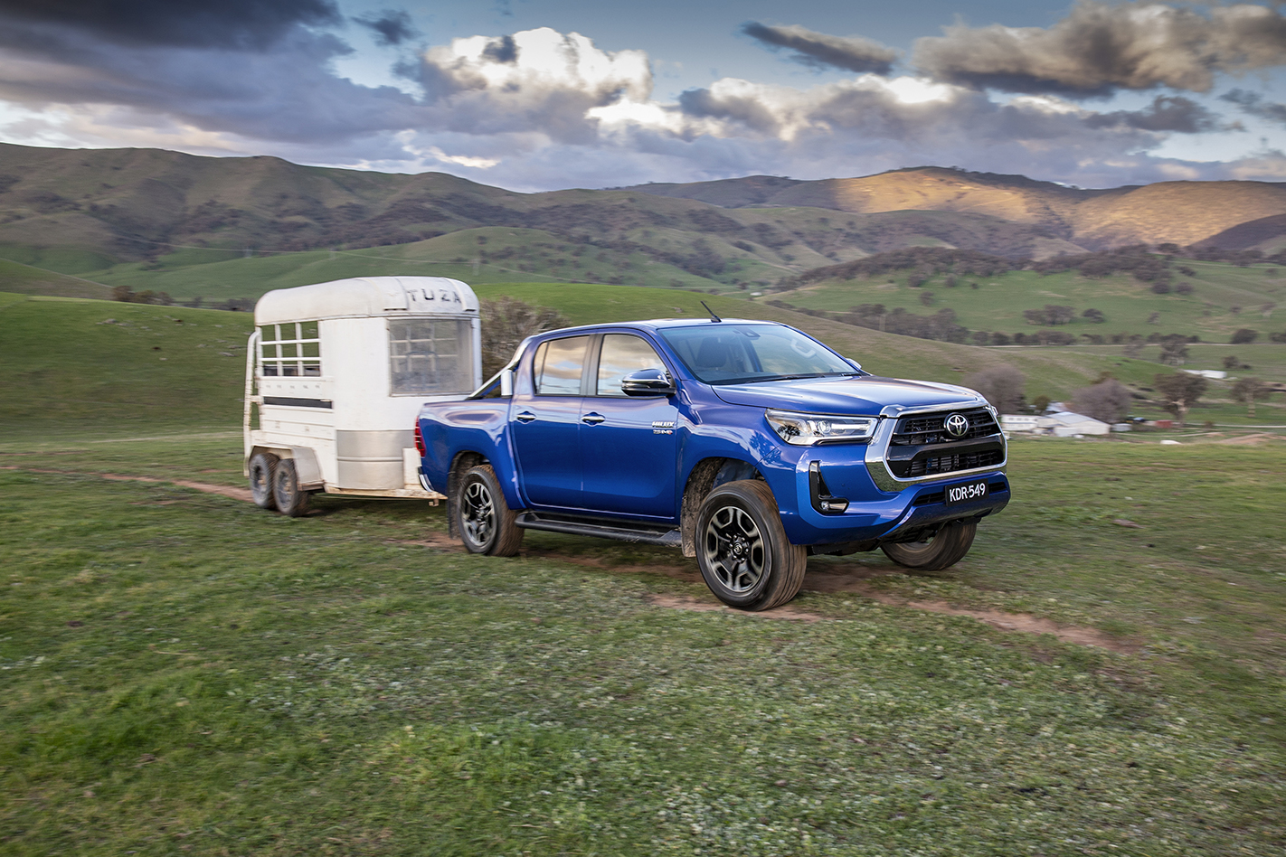 Hilux towing