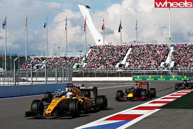 F1-cars -driving -track