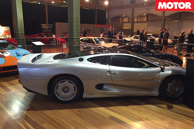 Jaguar -XJ220