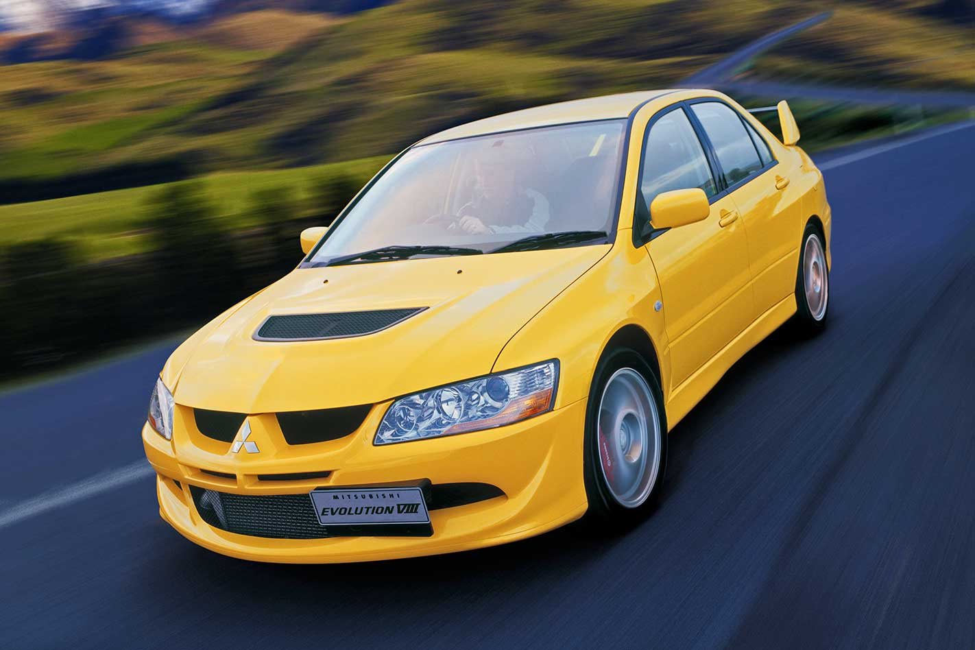 2004 Mitsubishi Evolution VIII review classic MOTOR