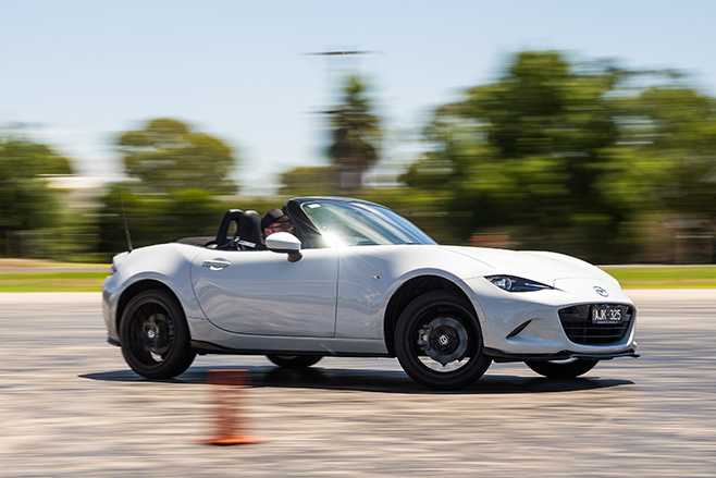 Mazda MX-5 side
