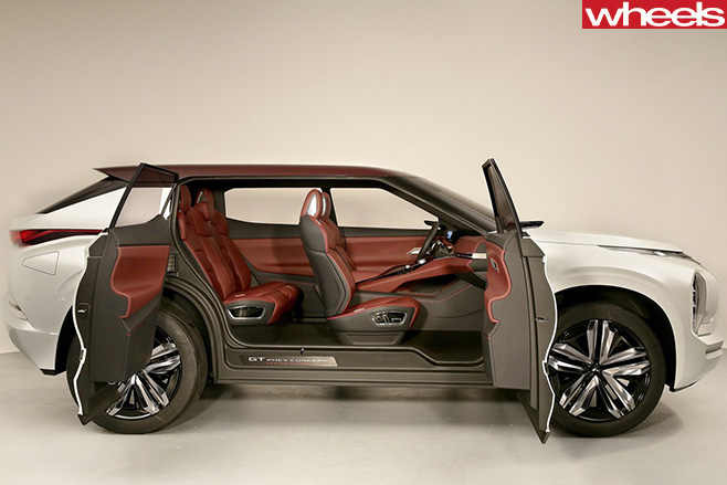 Mitsubishi -GT-PHEV-doors -open