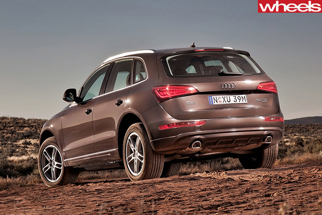 Audi -Q5-SUV-rear -side