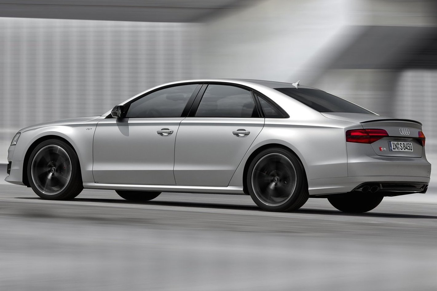 Audi S8