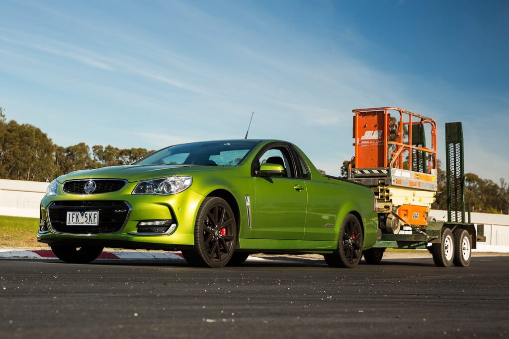 Holden Commodore SS-V Redline Ute: Tow Story