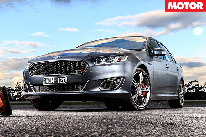Ford -falcon -xr8