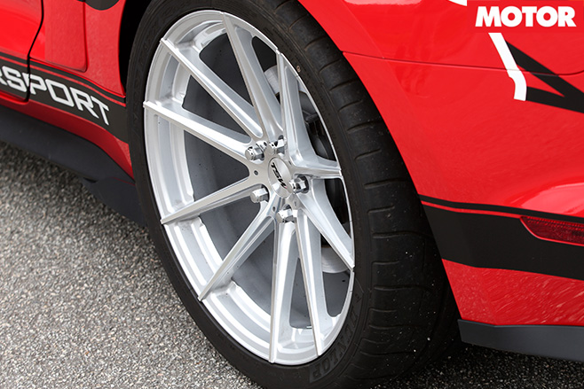 Roush R627 tyres
